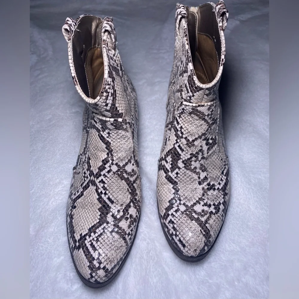 Style & Co. MyKenna Western Snakeskin Ankle Booties Size 9